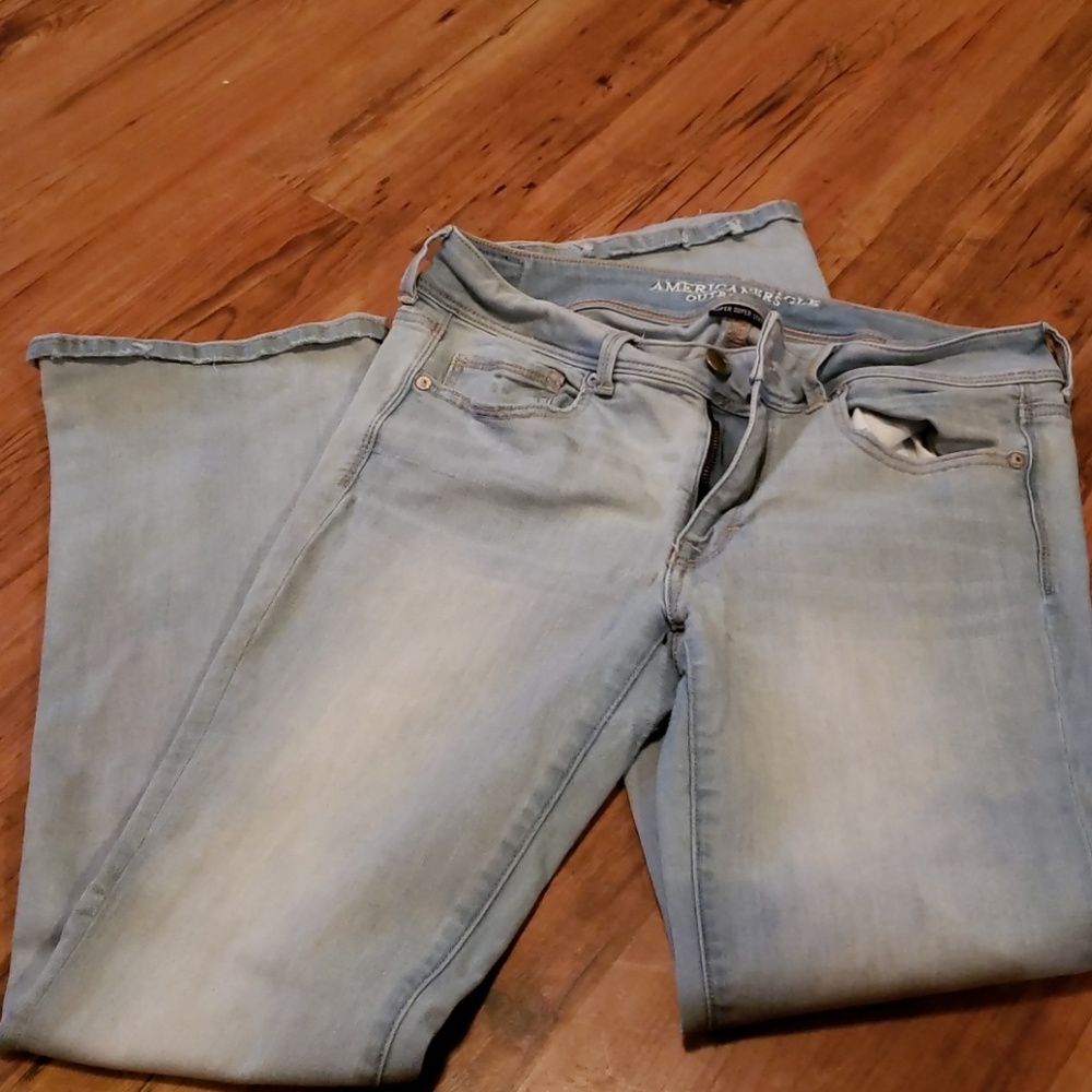 Light, American Eagle Jeans.